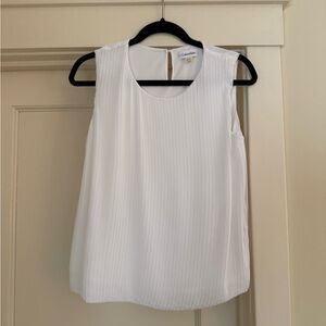 Calvin Klein White Textured Sleeveless Blouse